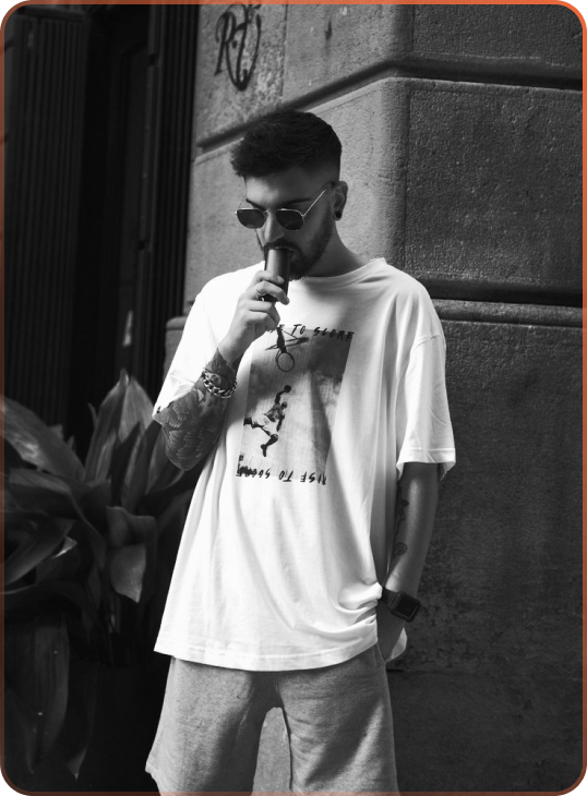 Person using DaVinci vaporizer